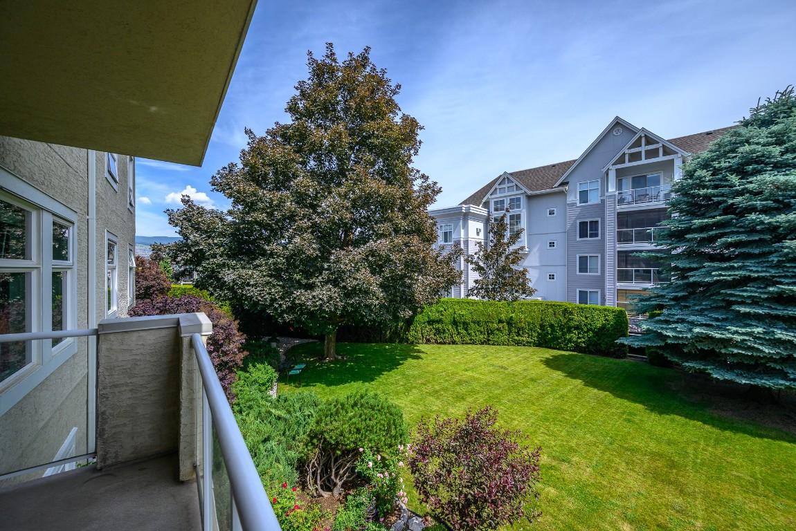 213-3300 Centennial Drive, Vernon, BC - Outdoor