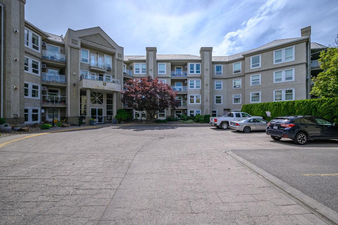 213-3300 Centennial Drive, Vernon, BC - Outdoor With Facade