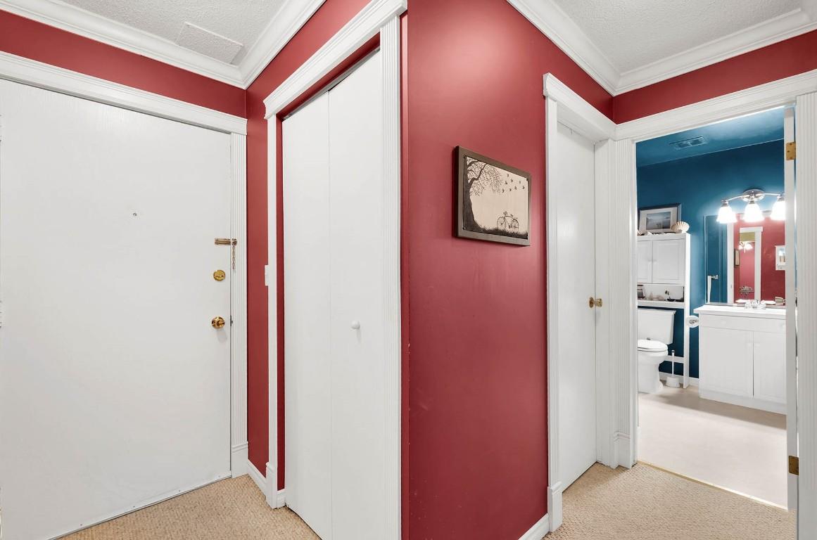 16-245 Park Drive, Clearwater, BC - Indoor Photo Showing Other Room