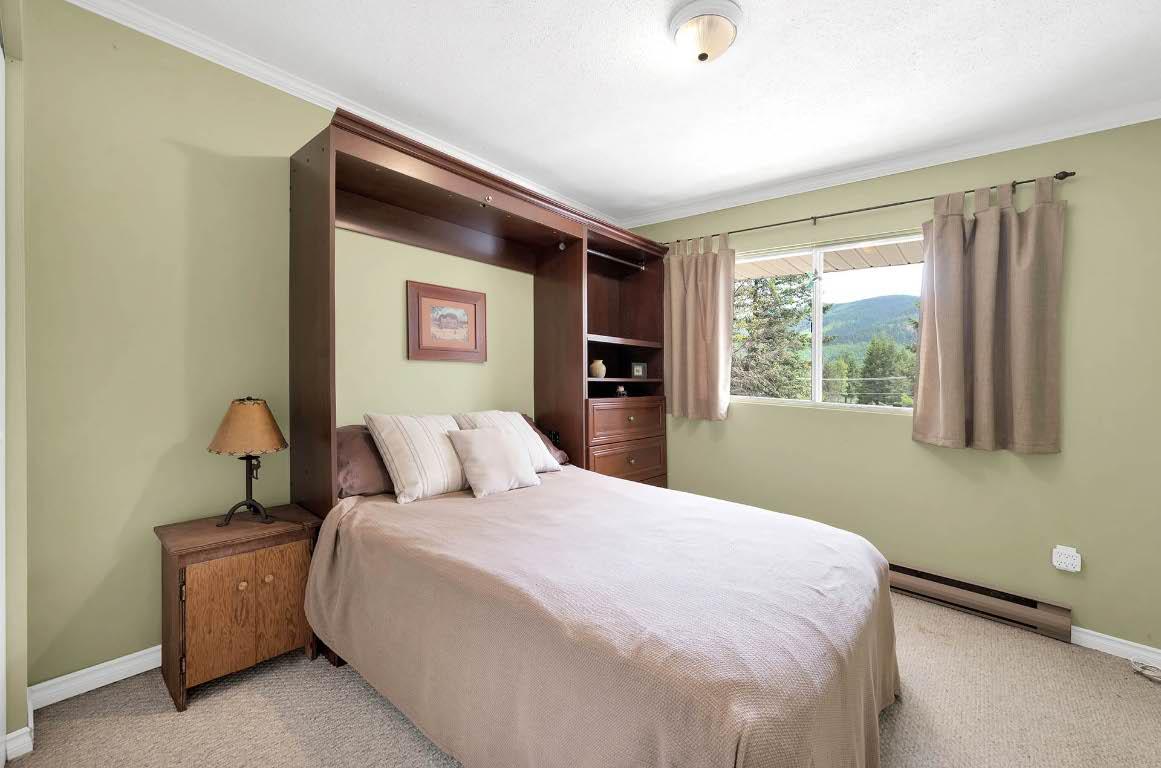 16-245 Park Drive, Clearwater, BC - Indoor Photo Showing Bedroom