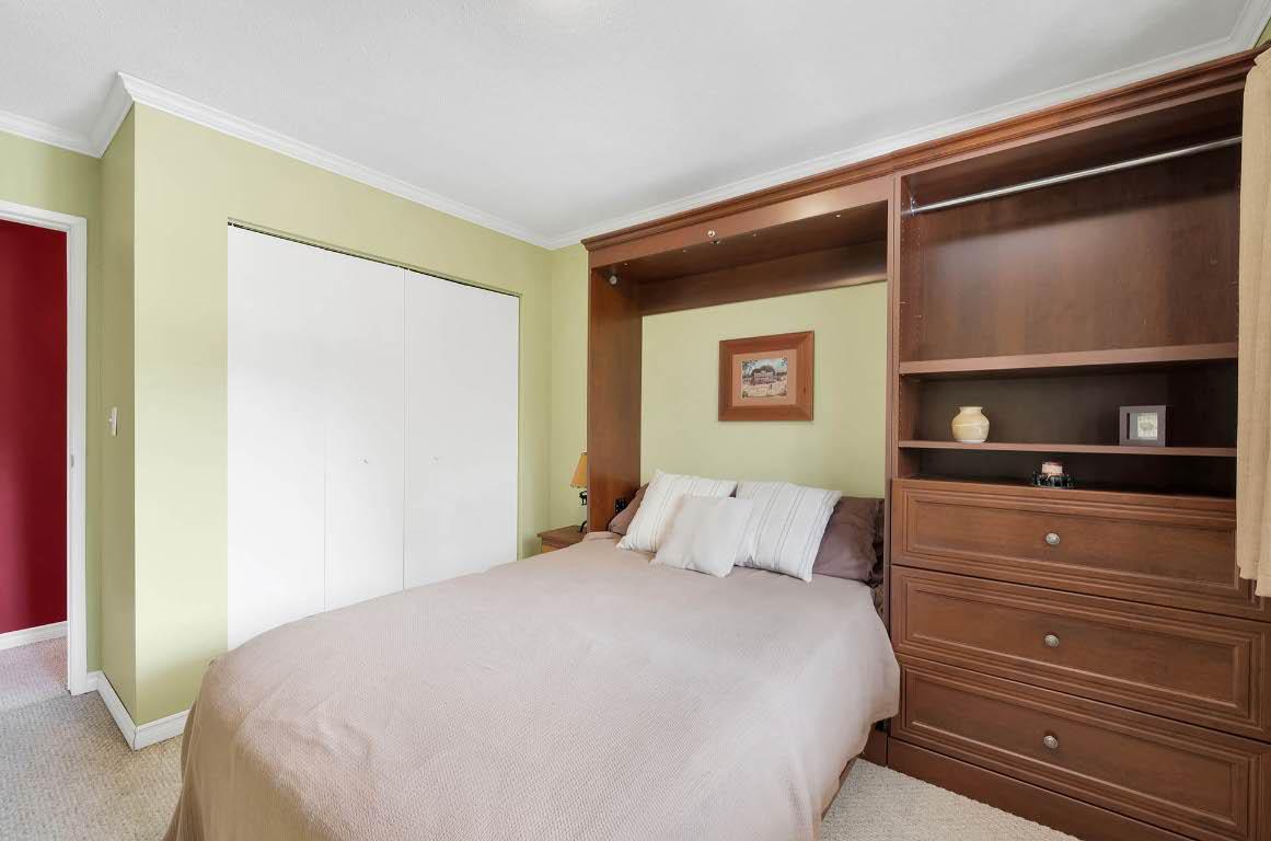 16-245 Park Drive, Clearwater, BC - Indoor Photo Showing Bedroom