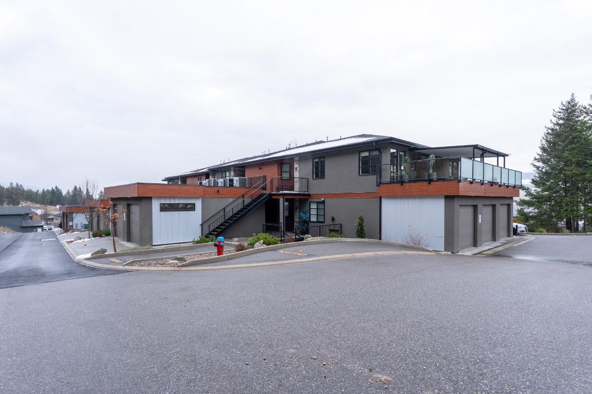 5-9700 Santina Road, Lake Country, BC - Outdoor