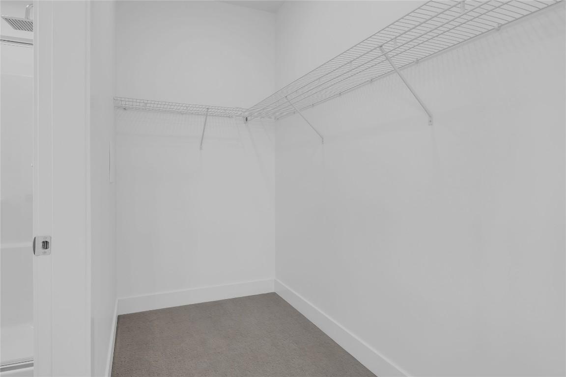 502C-3642 Mission Springs Drive, Kelowna, BC - Indoor Photo Showing Other Room