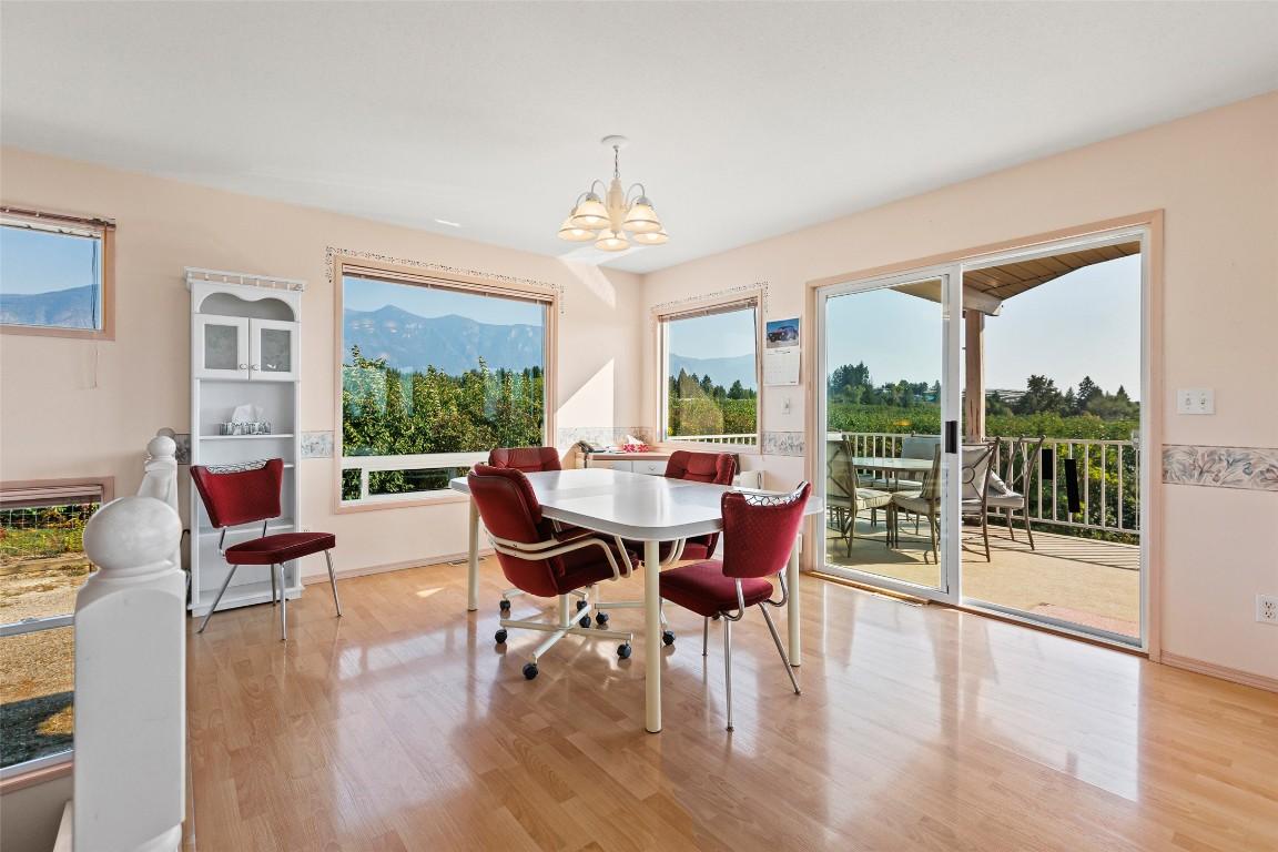 1701 Erickson Road, Creston, BC - Indoor Photo Showing Other Room