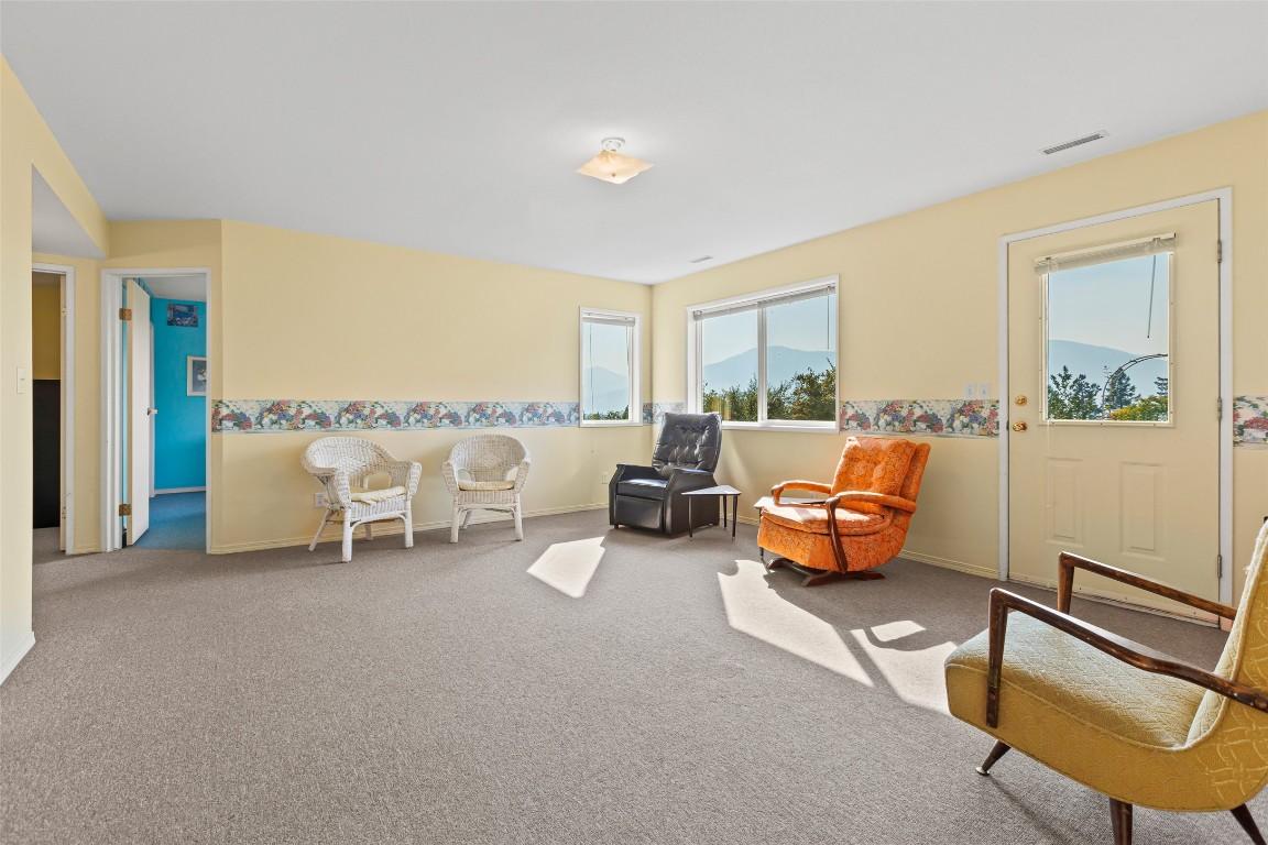 1701 Erickson Road, Creston, BC - Indoor