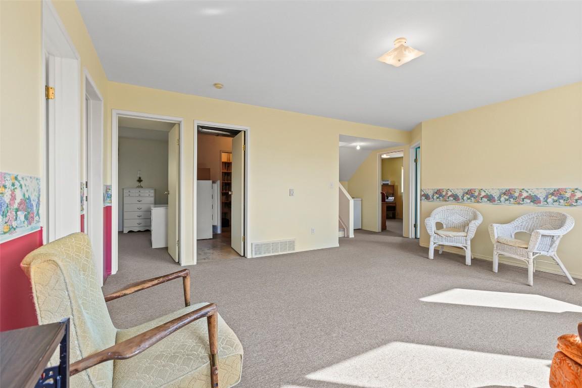 1701 Erickson Road, Creston, BC - Indoor