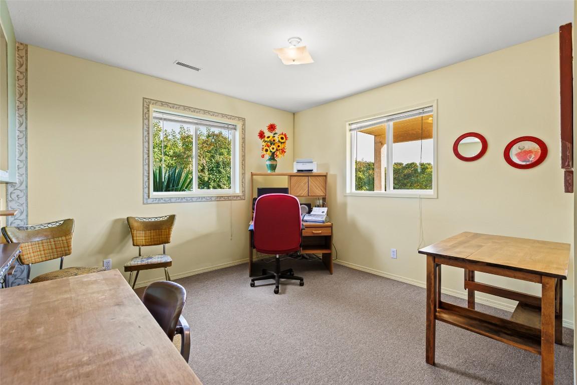 1701 Erickson Road, Creston, BC - Indoor