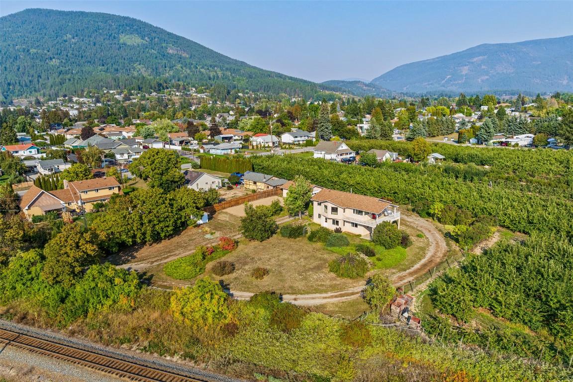 1701 Erickson Road, Creston, BC - Outdoor With View
