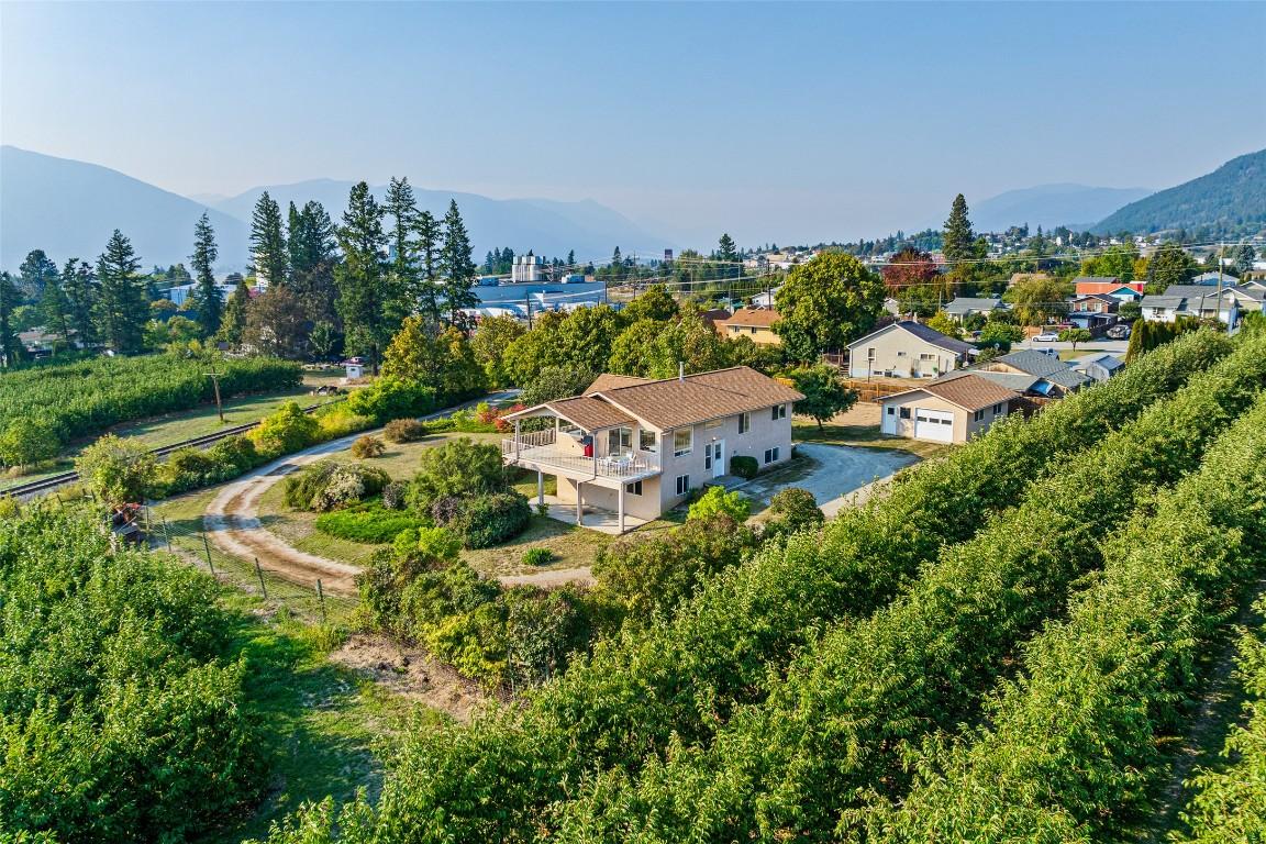 1701 Erickson Road, Creston, BC - Outdoor With View