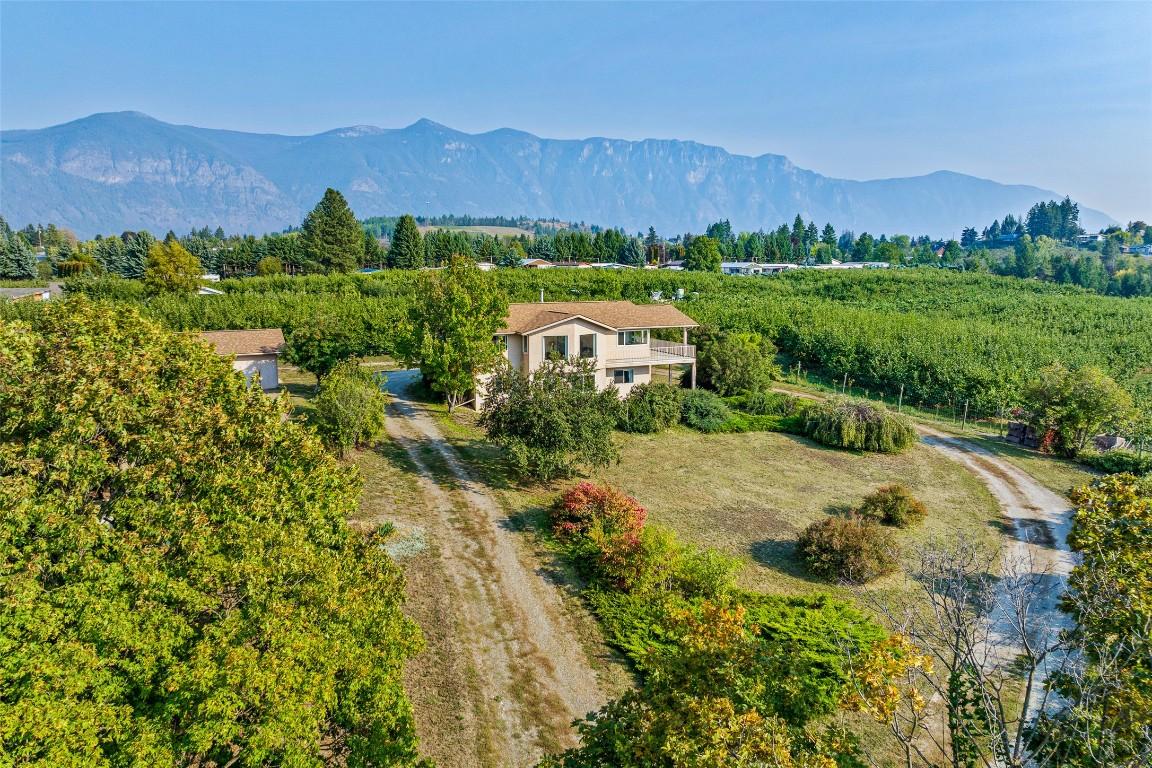 1701 Erickson Road, Creston, BC - Outdoor With View