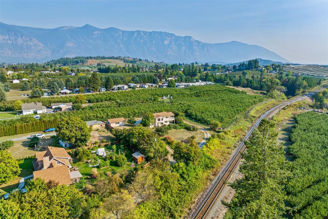 1701 Erickson Road, Creston, BC - Outdoor With View