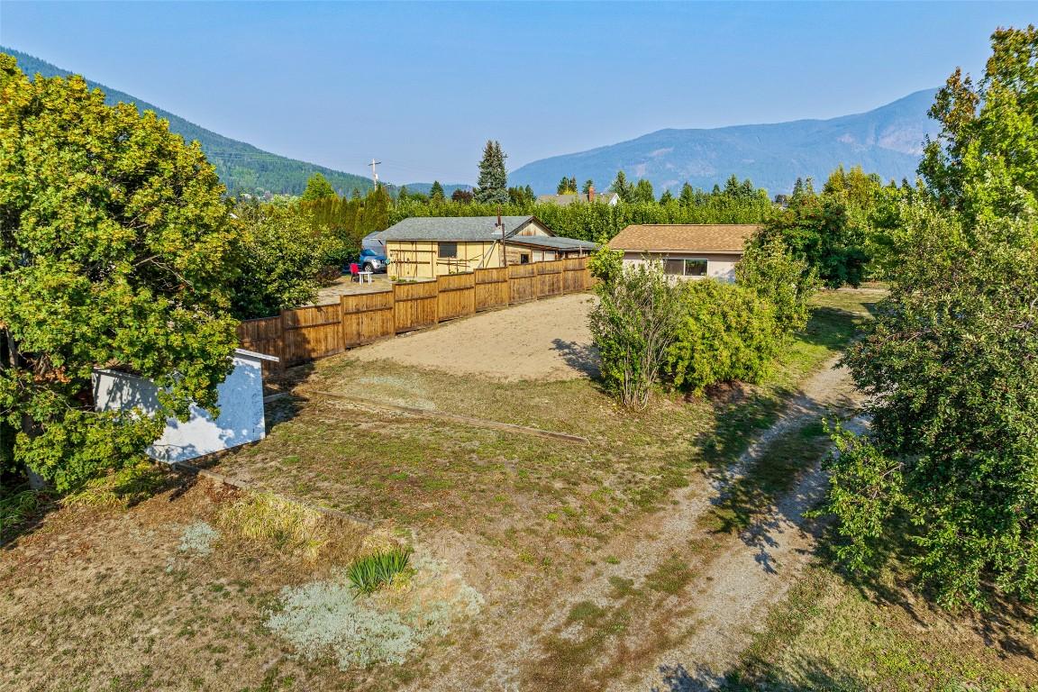 1701 Erickson Road, Creston, BC - Outdoor