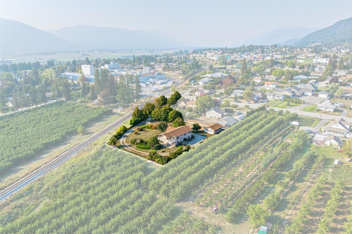 1701 Erickson Road, Creston, BC - Outdoor With View