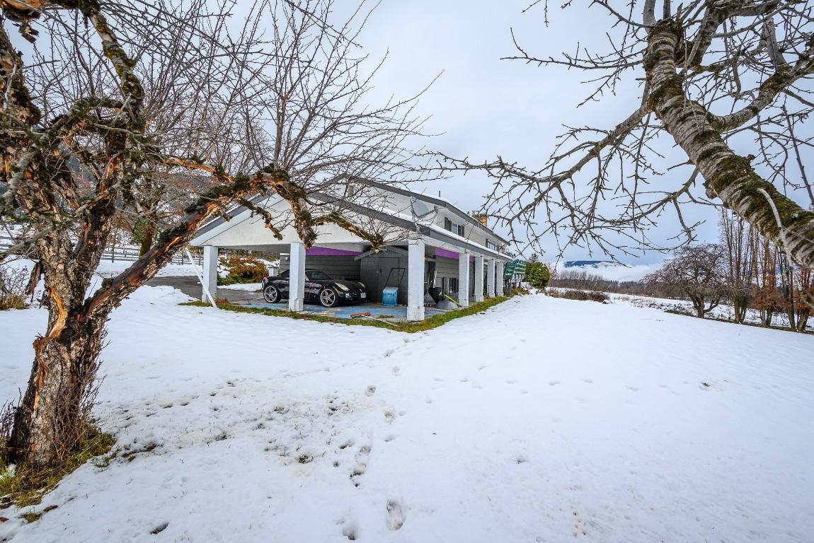 6920 Buchanan Road, Coldstream, BC - Outdoor