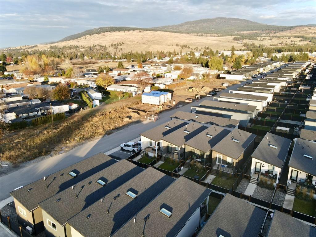 23E-8900 Jim Bailey Road, Kelowna, BC