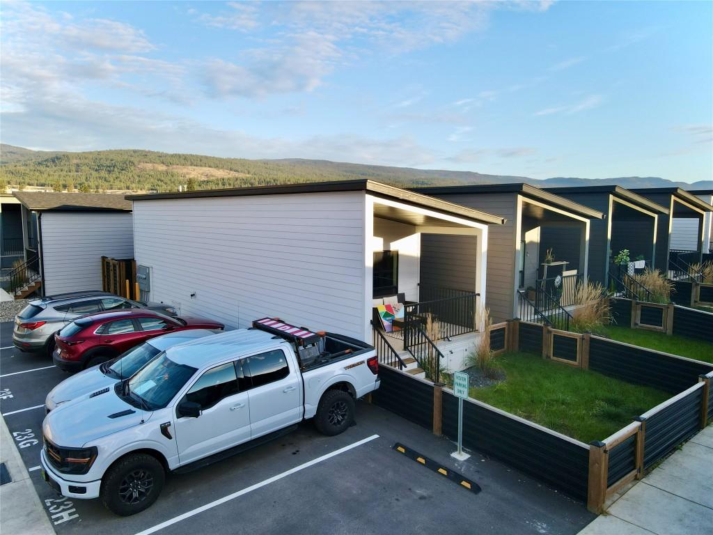 23E-8900 Jim Bailey Road, Kelowna, BC