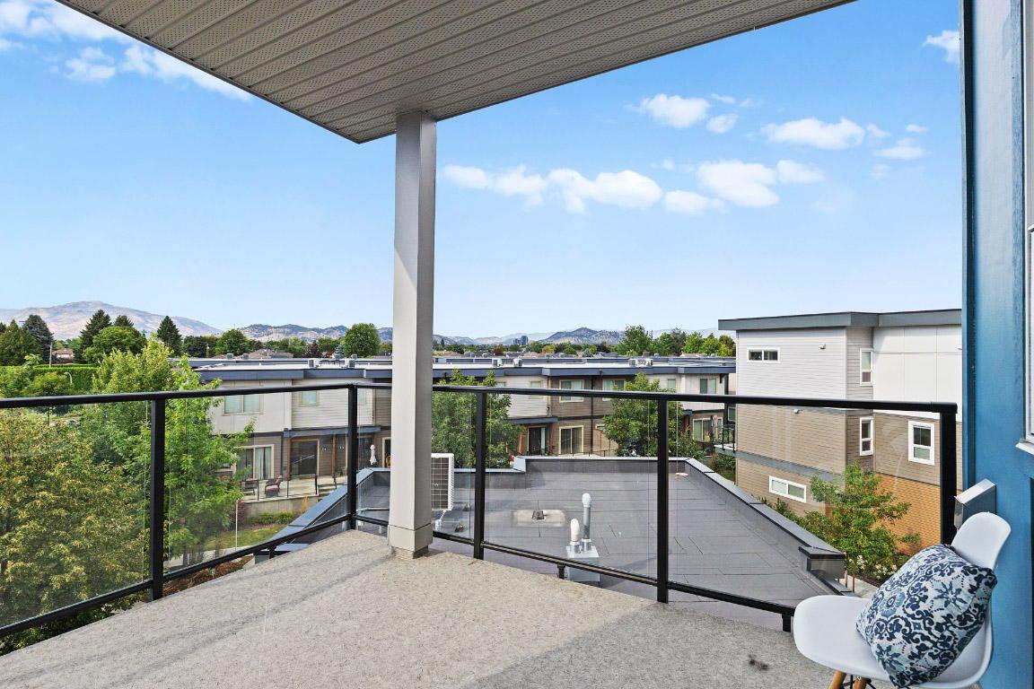 405-3634 Mission Springs Drive, Kelowna, BC - Outdoor With Exterior