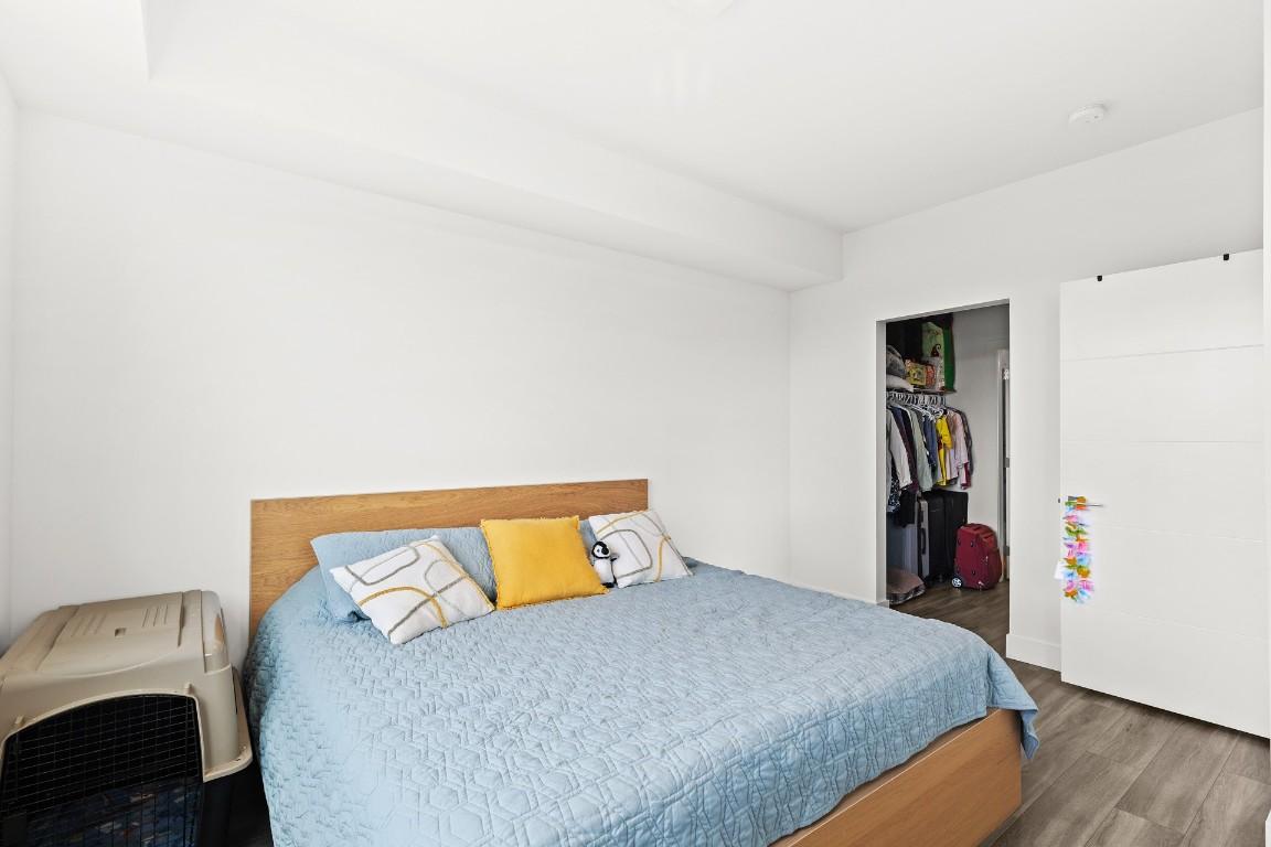 405-3634 Mission Springs Drive, Kelowna, BC - Indoor Photo Showing Bedroom