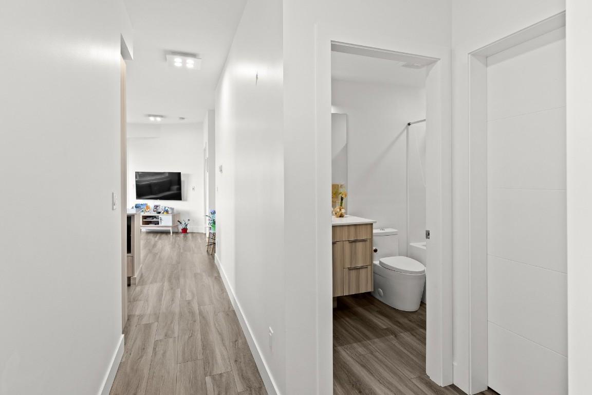 405-3634 Mission Springs Drive, Kelowna, BC - Indoor Photo Showing Other Room