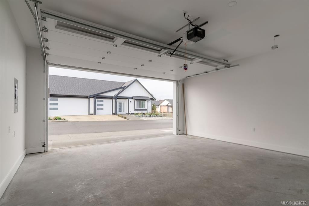 472 Hampstead St, Parksville, BC