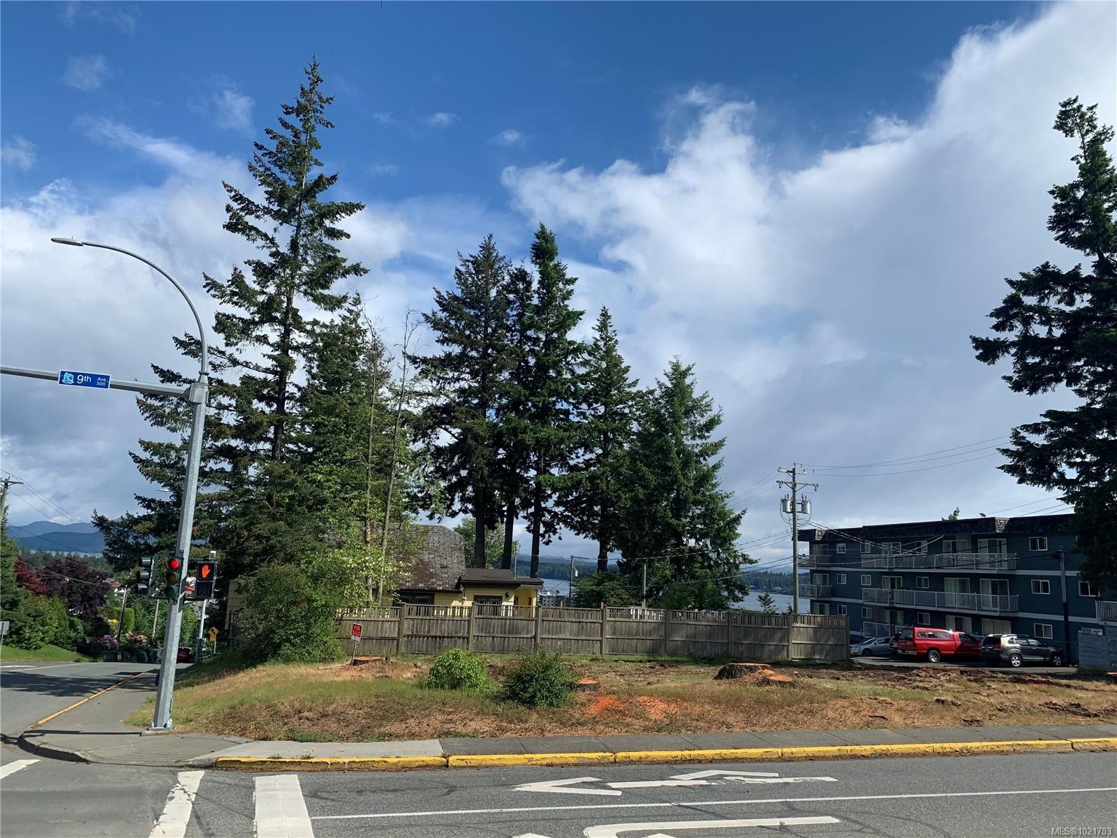 901 Dogwood St, Campbell River, BC