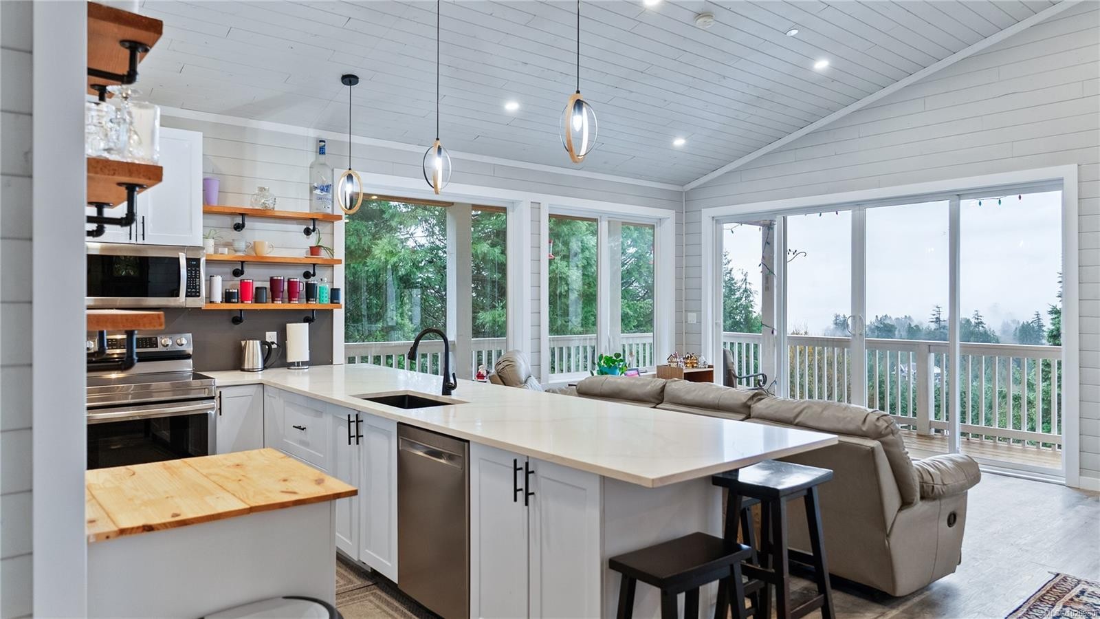 1550 Olympic Dr, Shawnigan Lake, BC