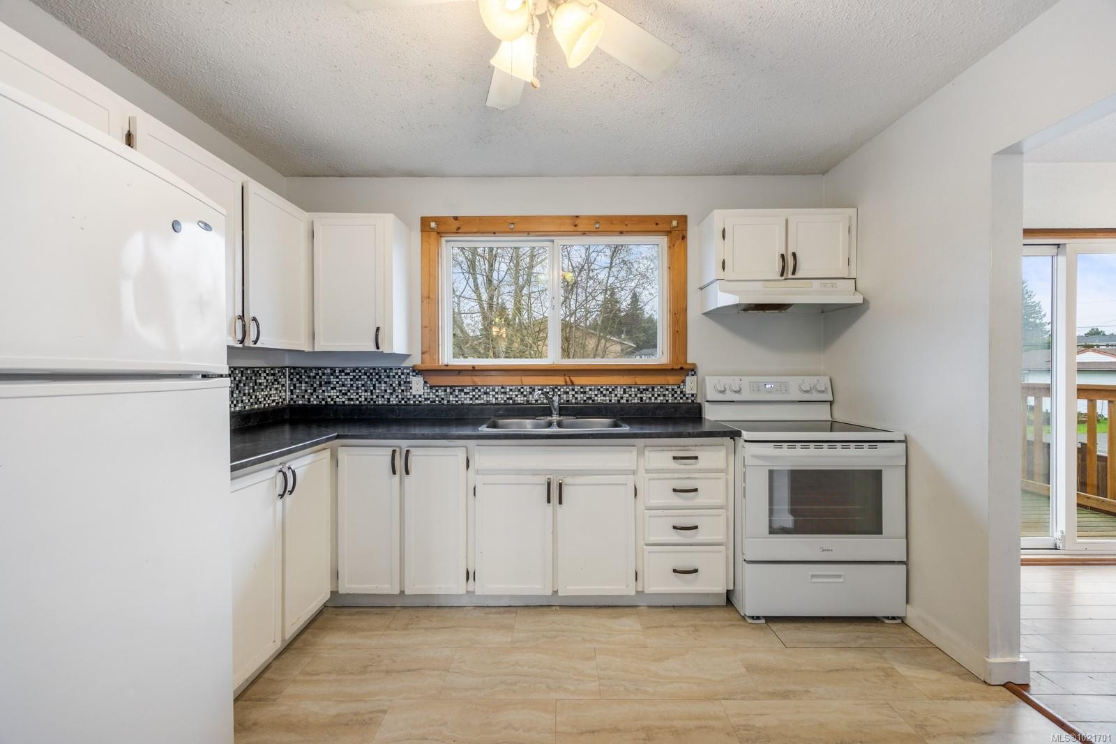 2295 Fitzgerald Ave, Courtenay, BC