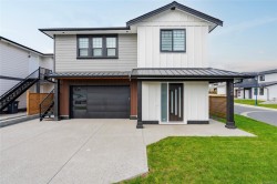 2346 Swallow Pl Langford, BC V9B 6Y6