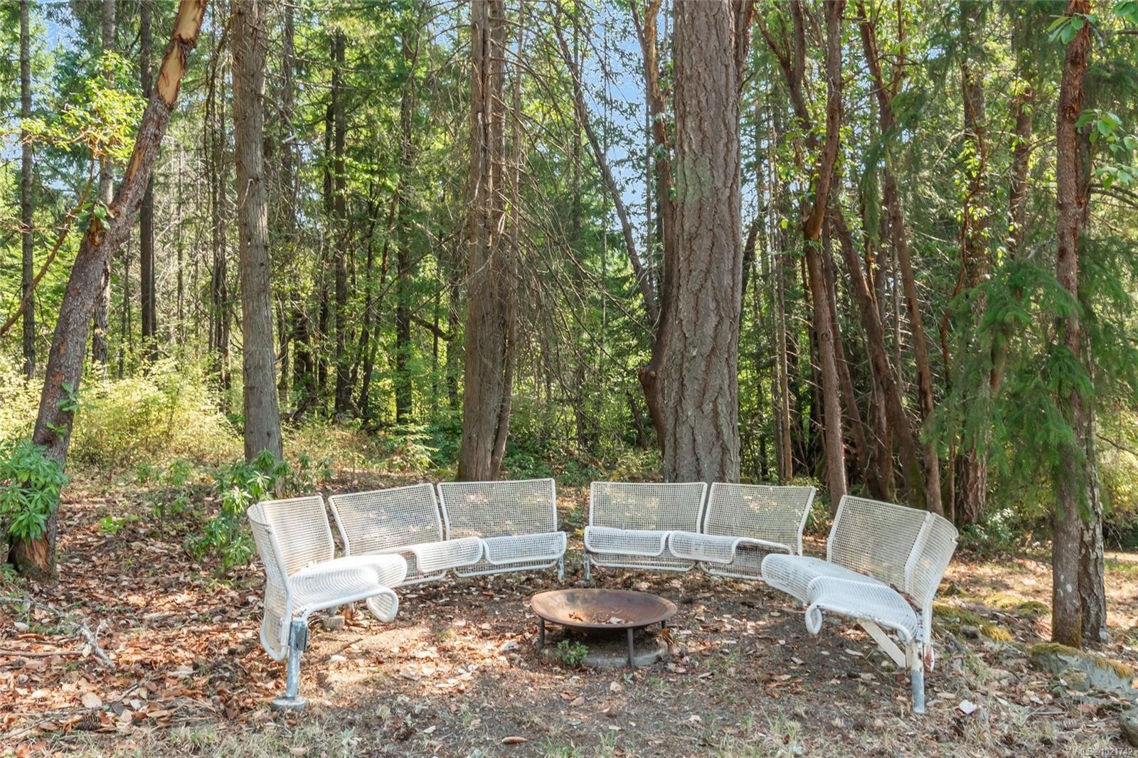 4961 Aho Rd, Ladysmith, BC