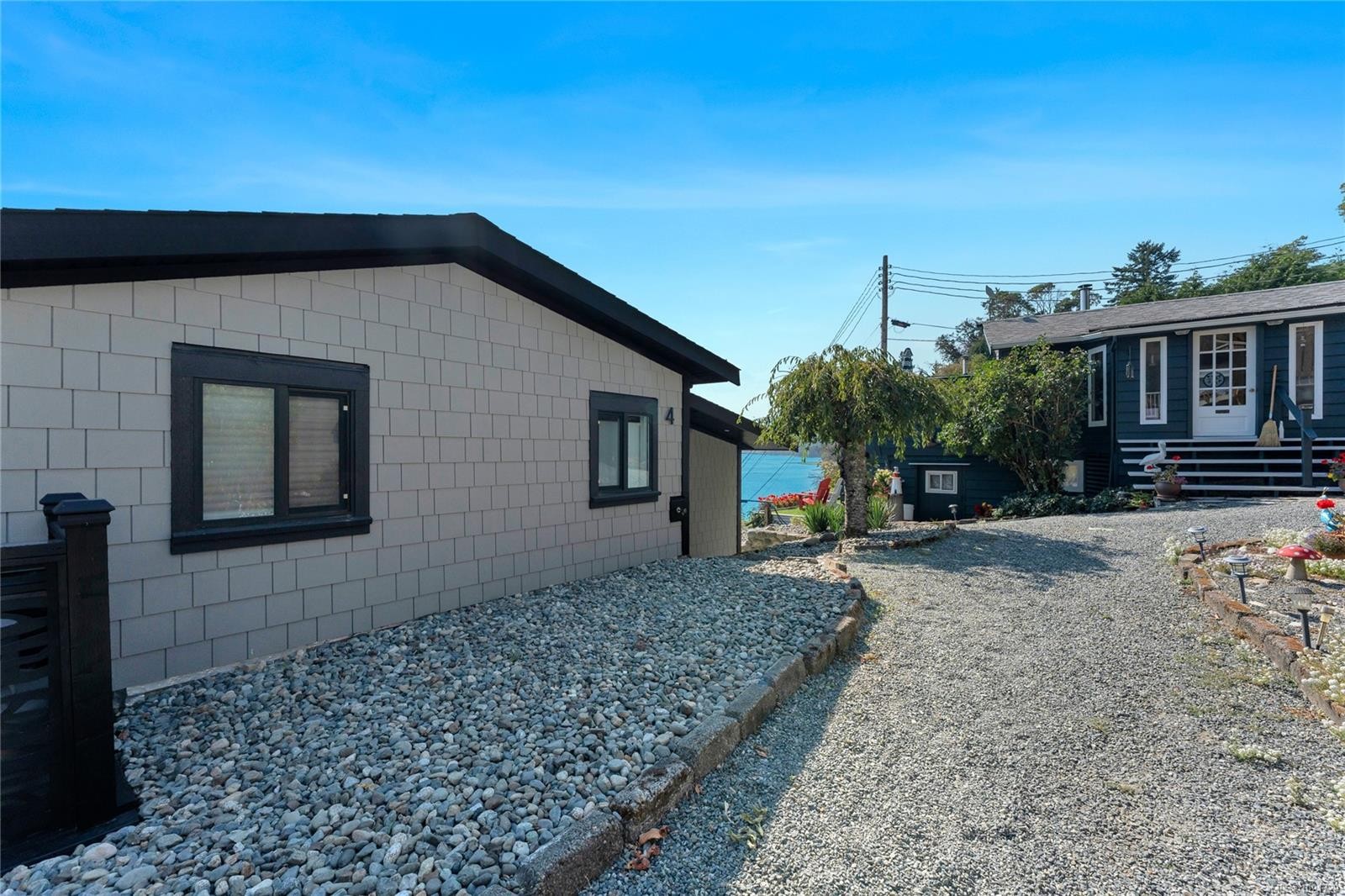 4-1723 Sandy Beach Rd, Mill Bay, BC