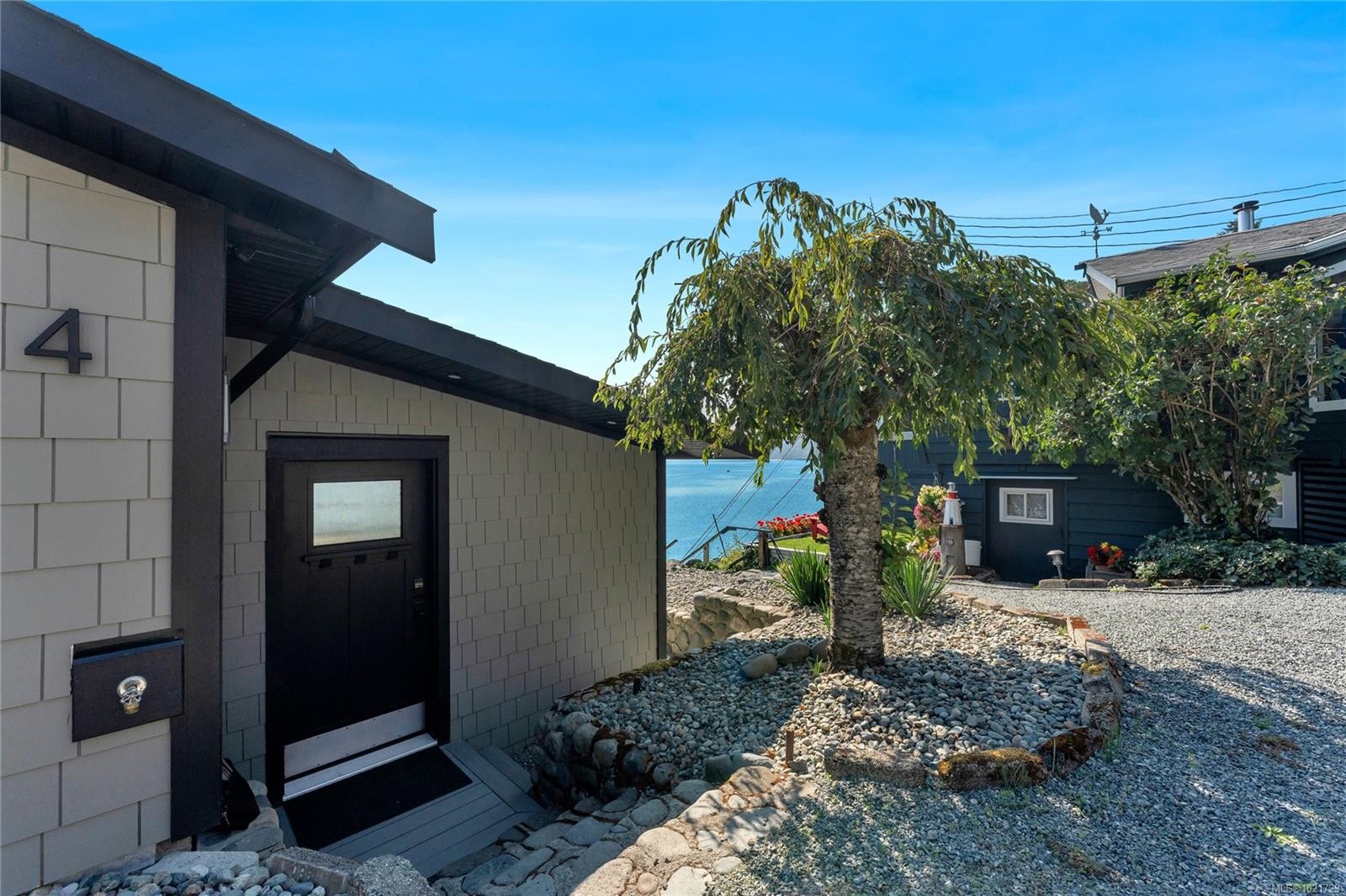 4-1723 Sandy Beach Rd, Mill Bay, BC