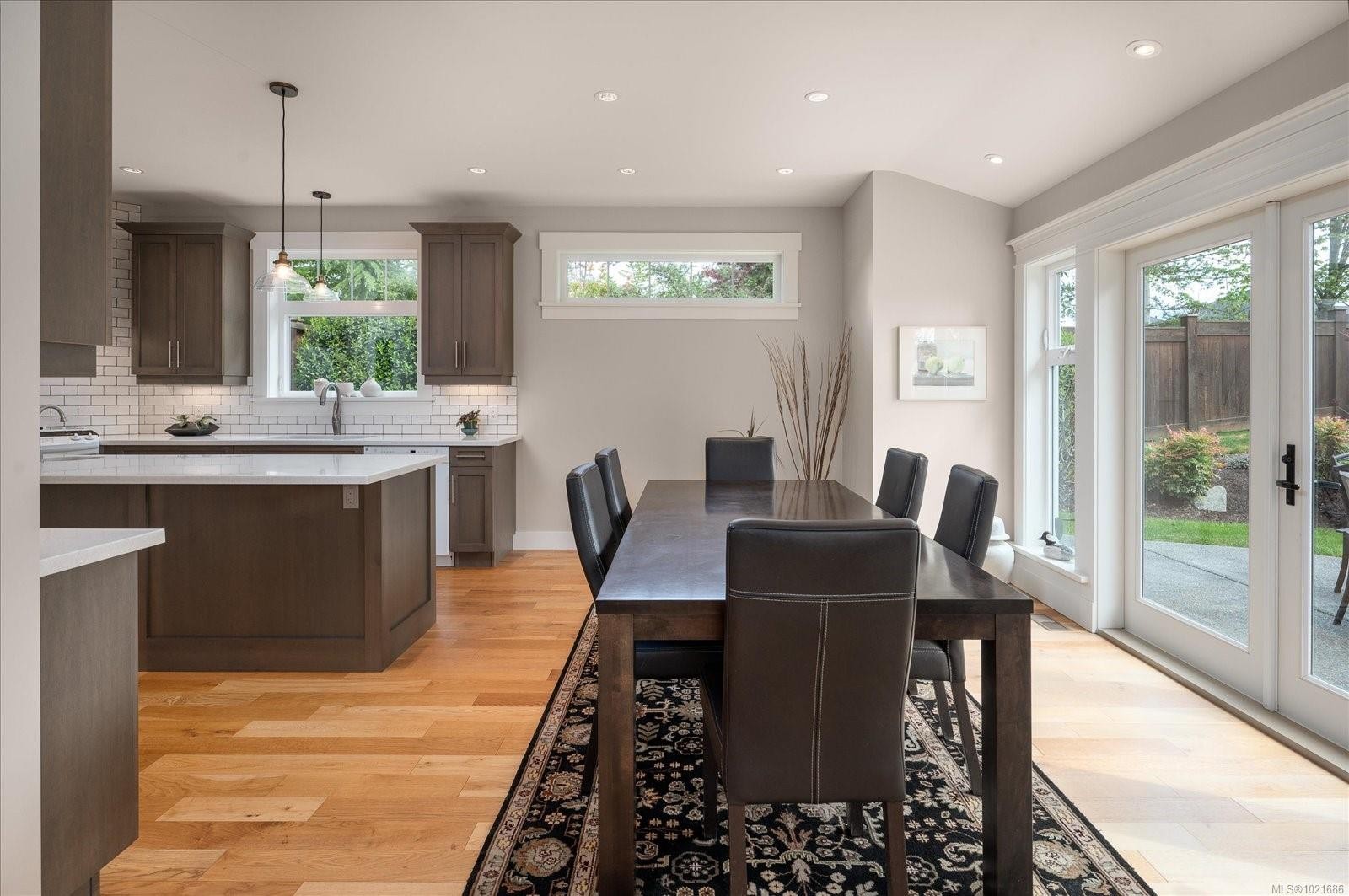 672 Lowry'S Rd, Parksville, BC