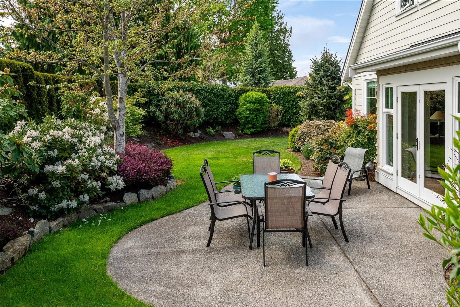 672 Lowry'S Rd, Parksville, BC