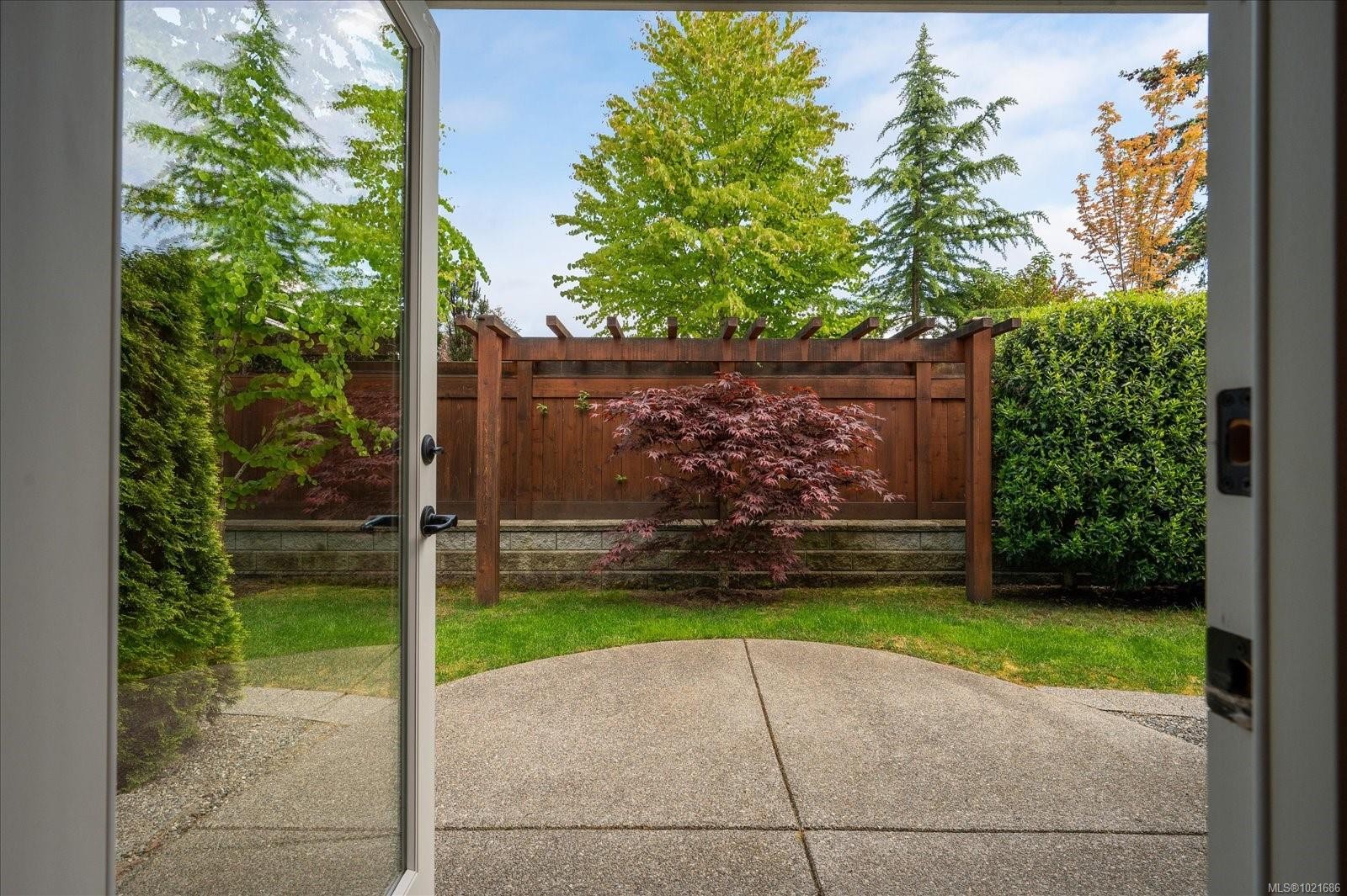 672 Lowry'S Rd, Parksville, BC