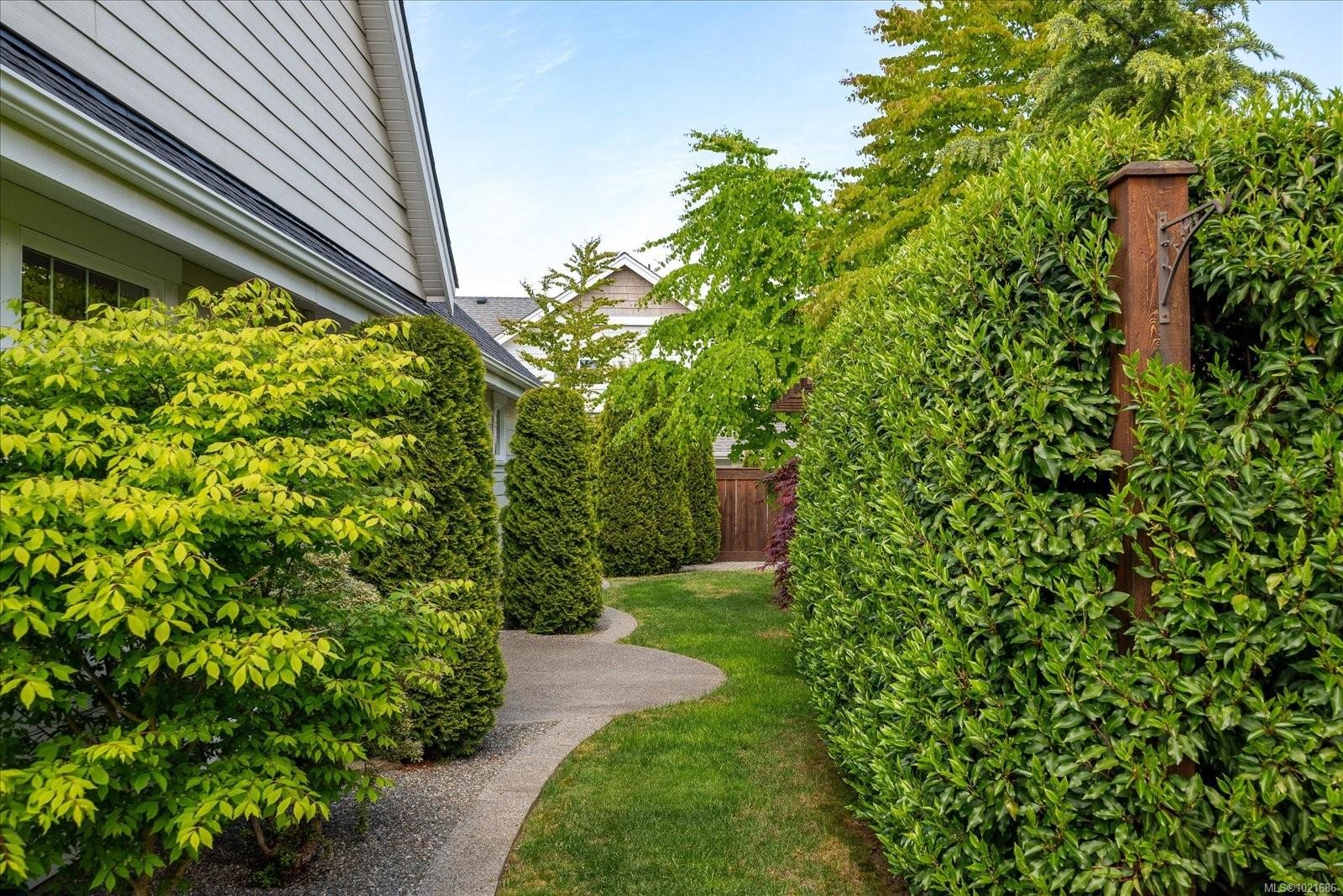 672 Lowry'S Rd, Parksville, BC