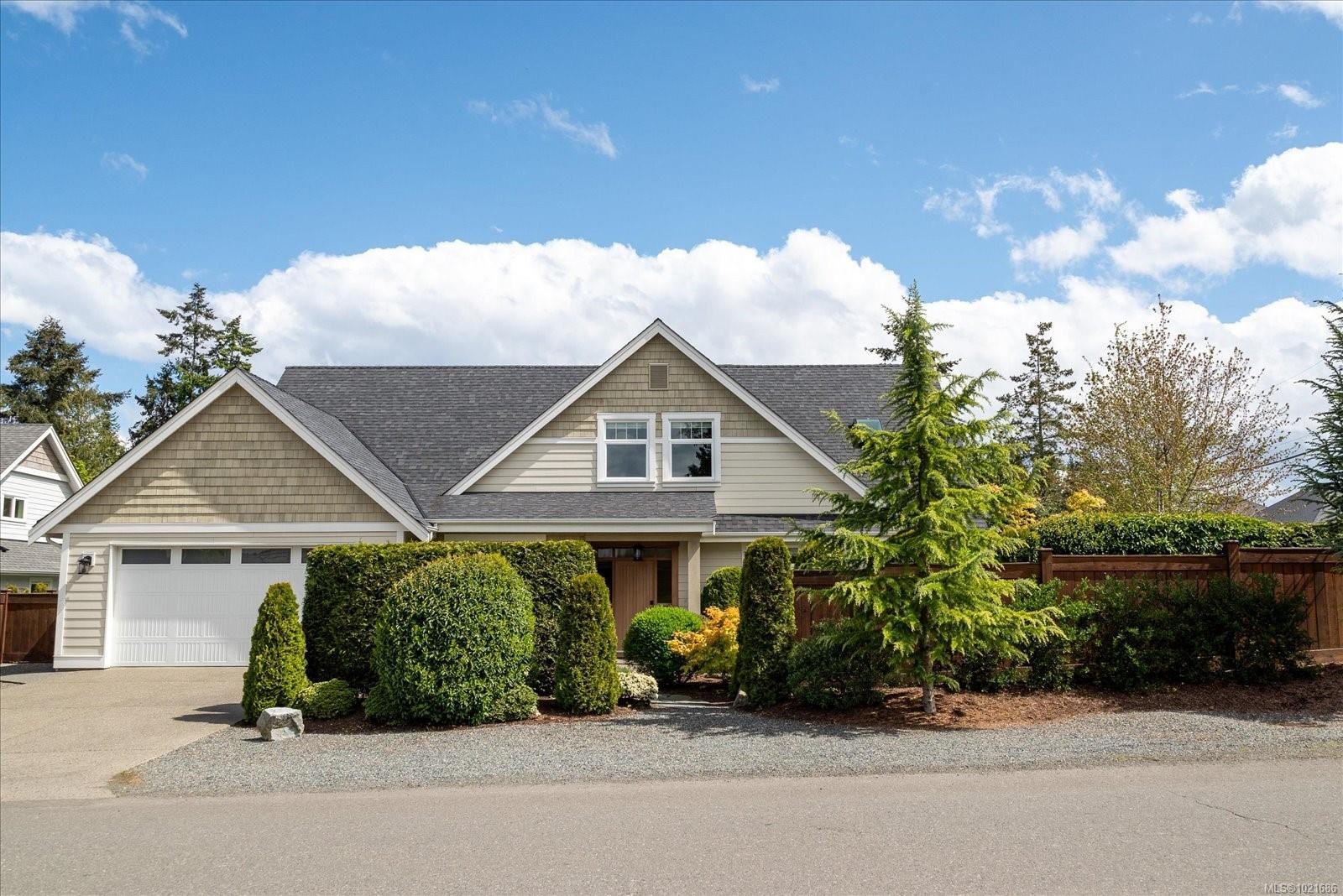 672 Lowry'S Rd, Parksville, BC