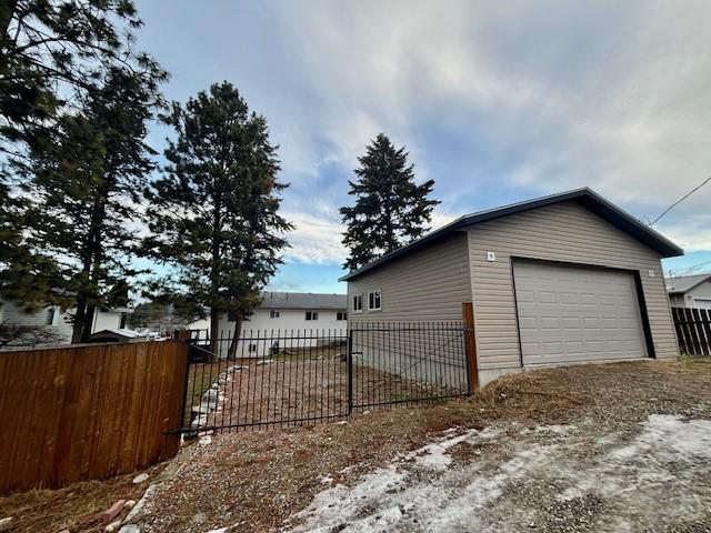 203 8Th Street, Cranbrook, BC - Outdoor