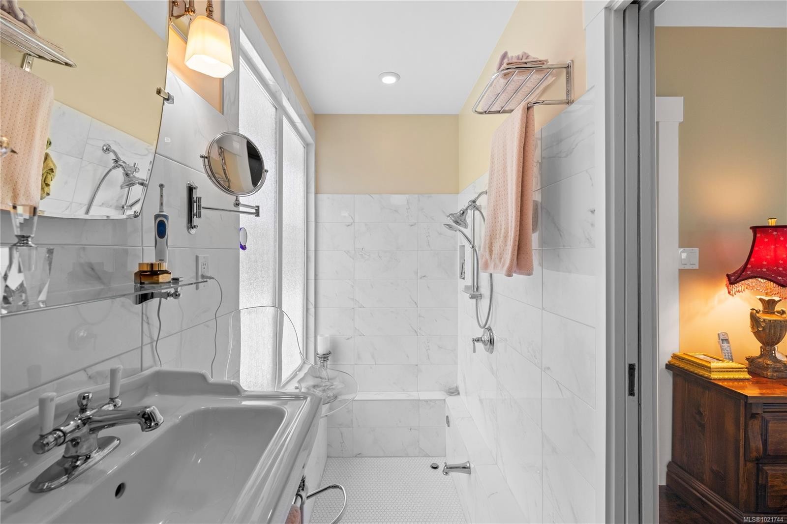 2974 7Th Ave, Port Alberni, BC