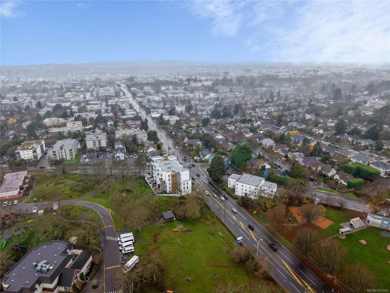 1303 Hillside Ave, Victoria, BC