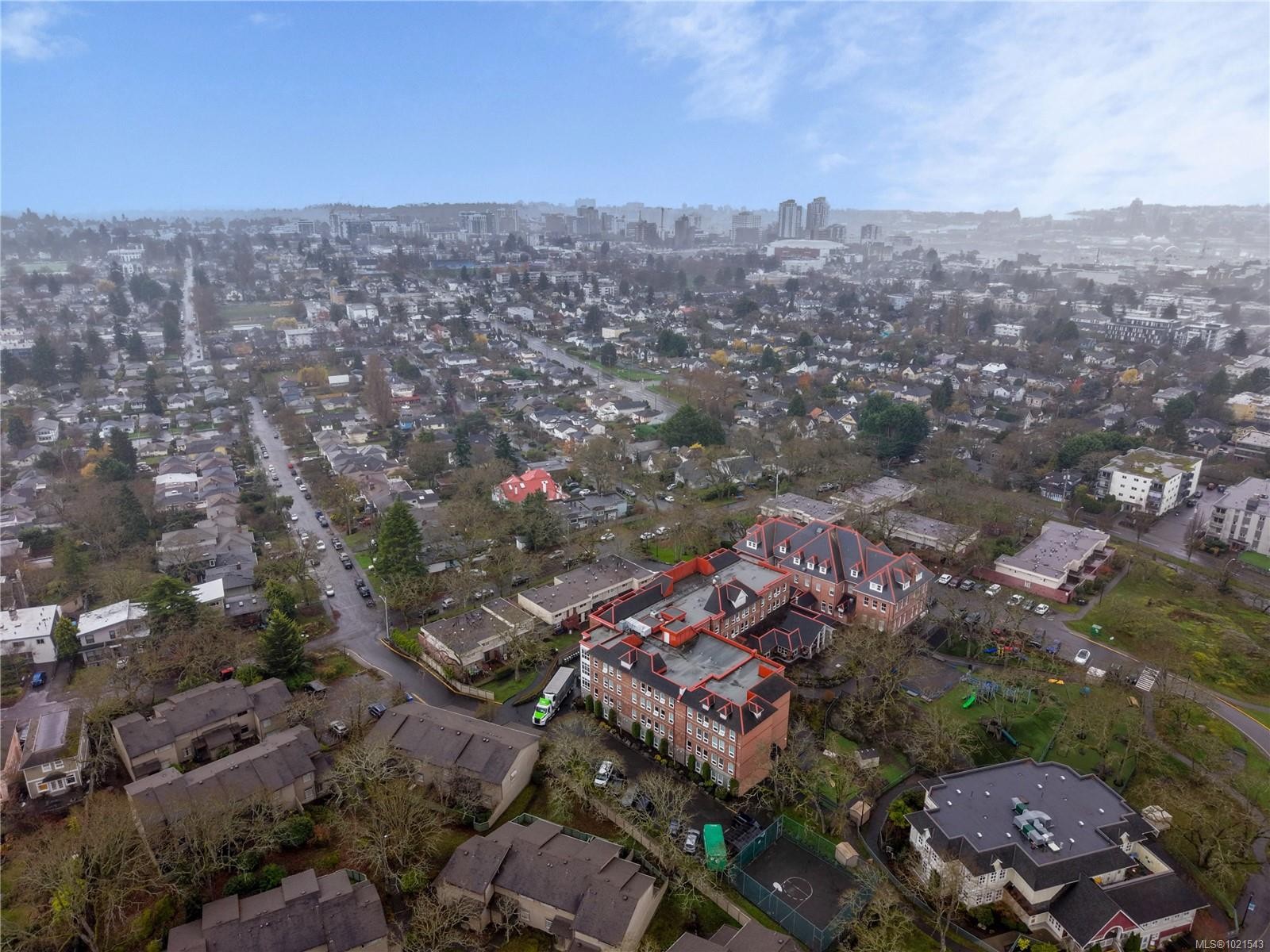 1303 Hillside Ave, Victoria, BC