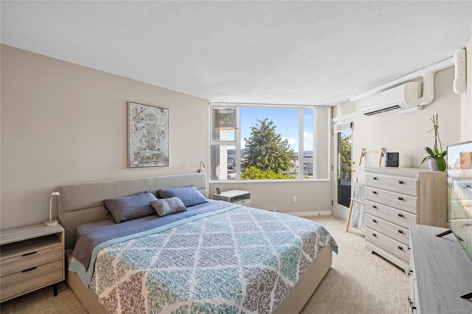 206-158 Promenade Dr, Nanaimo, BC - Indoor Photo Showing Bedroom