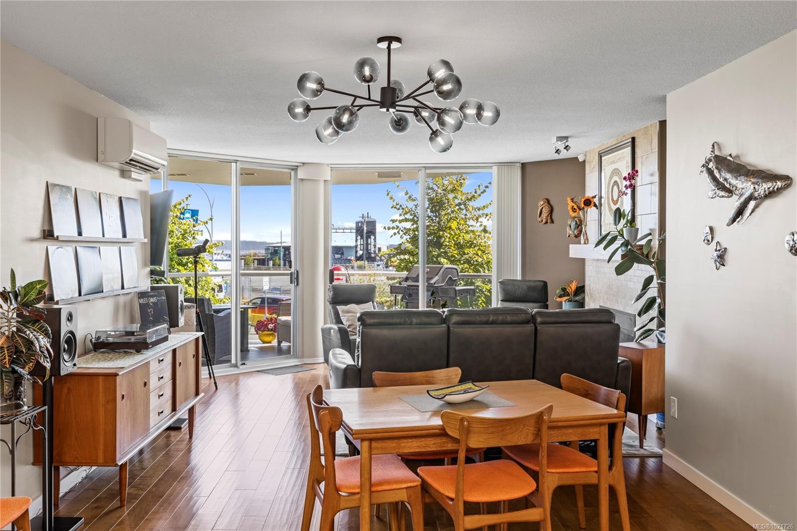 206-158 Promenade Dr, Nanaimo, BC - Indoor Photo Showing Dining Room
