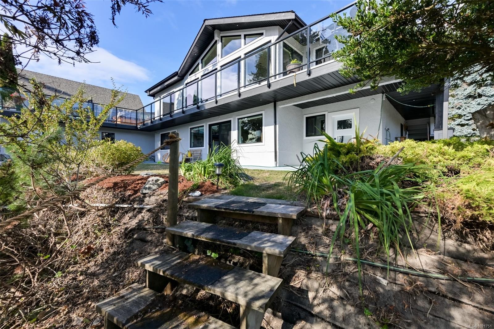 8 Woodville Pl, View Royal, BC