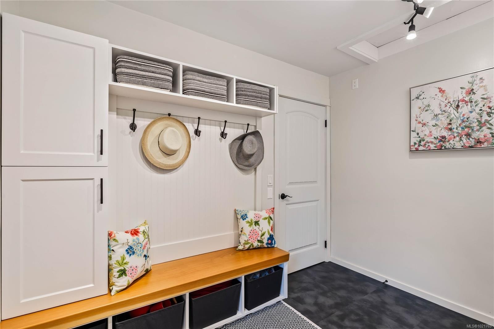 220 Park Dr, Salt Spring, BC