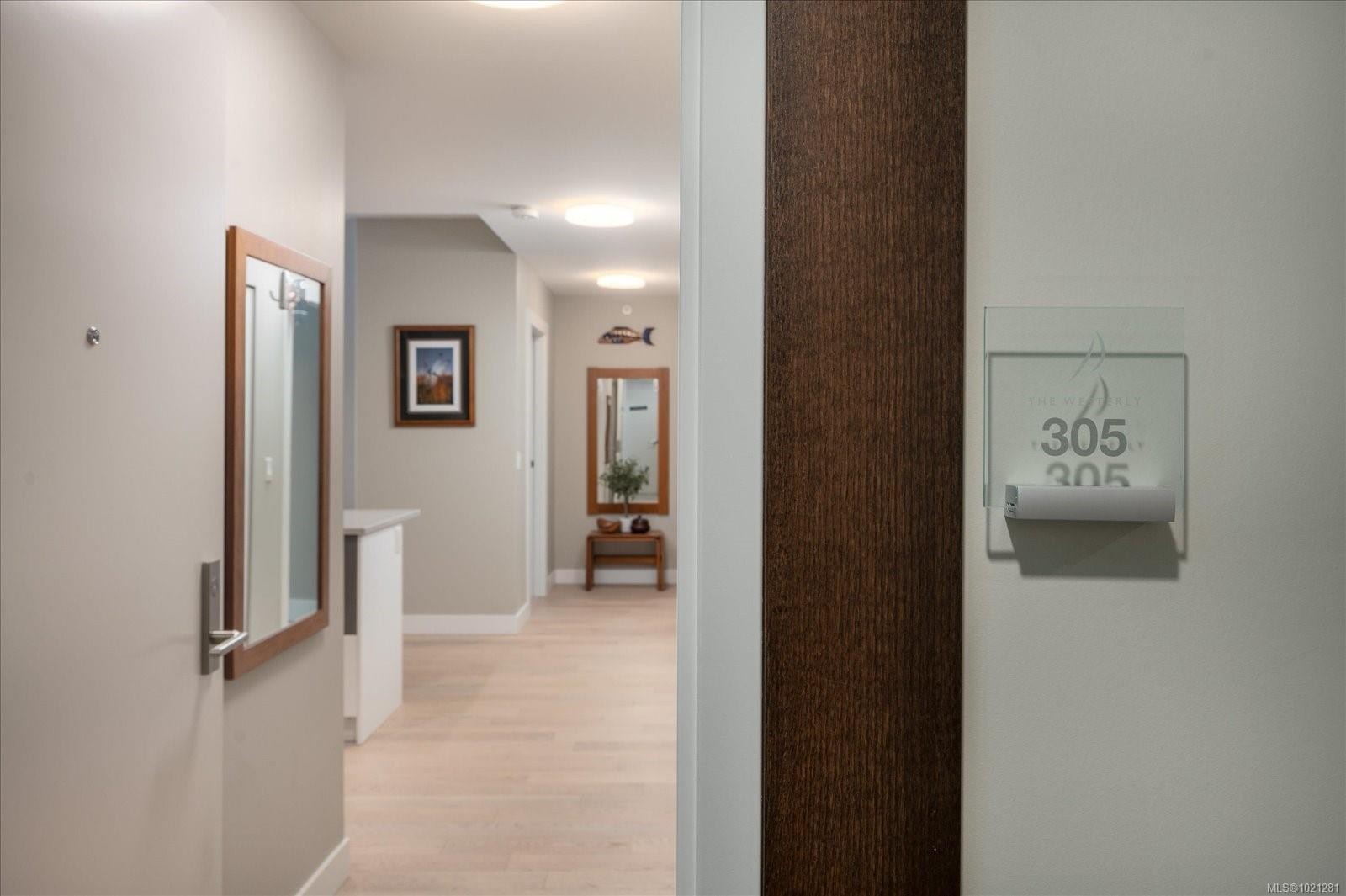 305-3529 Dolphin Dr, Nanoose Bay, BC - Indoor Photo Showing Other Room