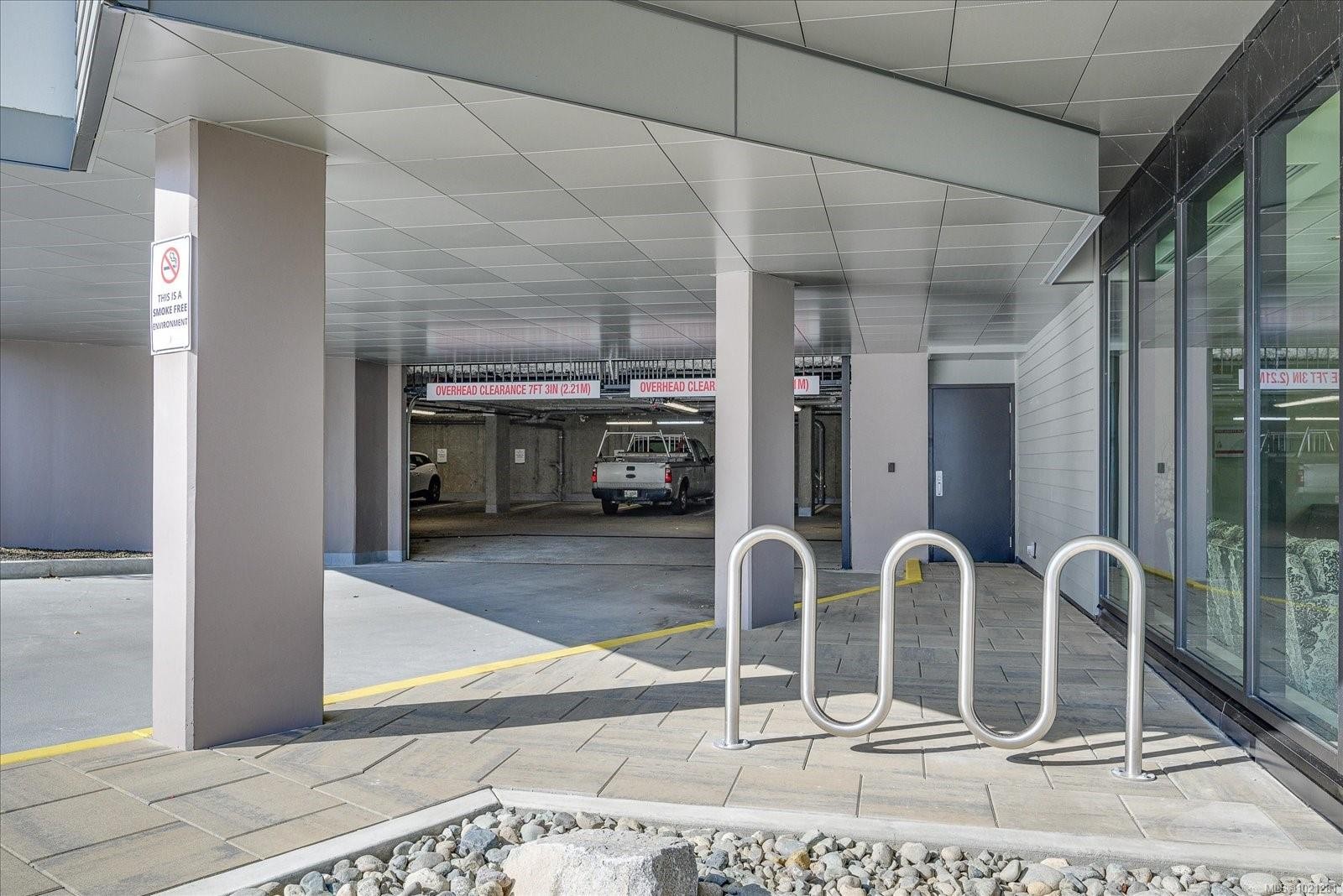 305-3529 Dolphin Dr, Nanoose Bay, BC - Photo Showing Other Room