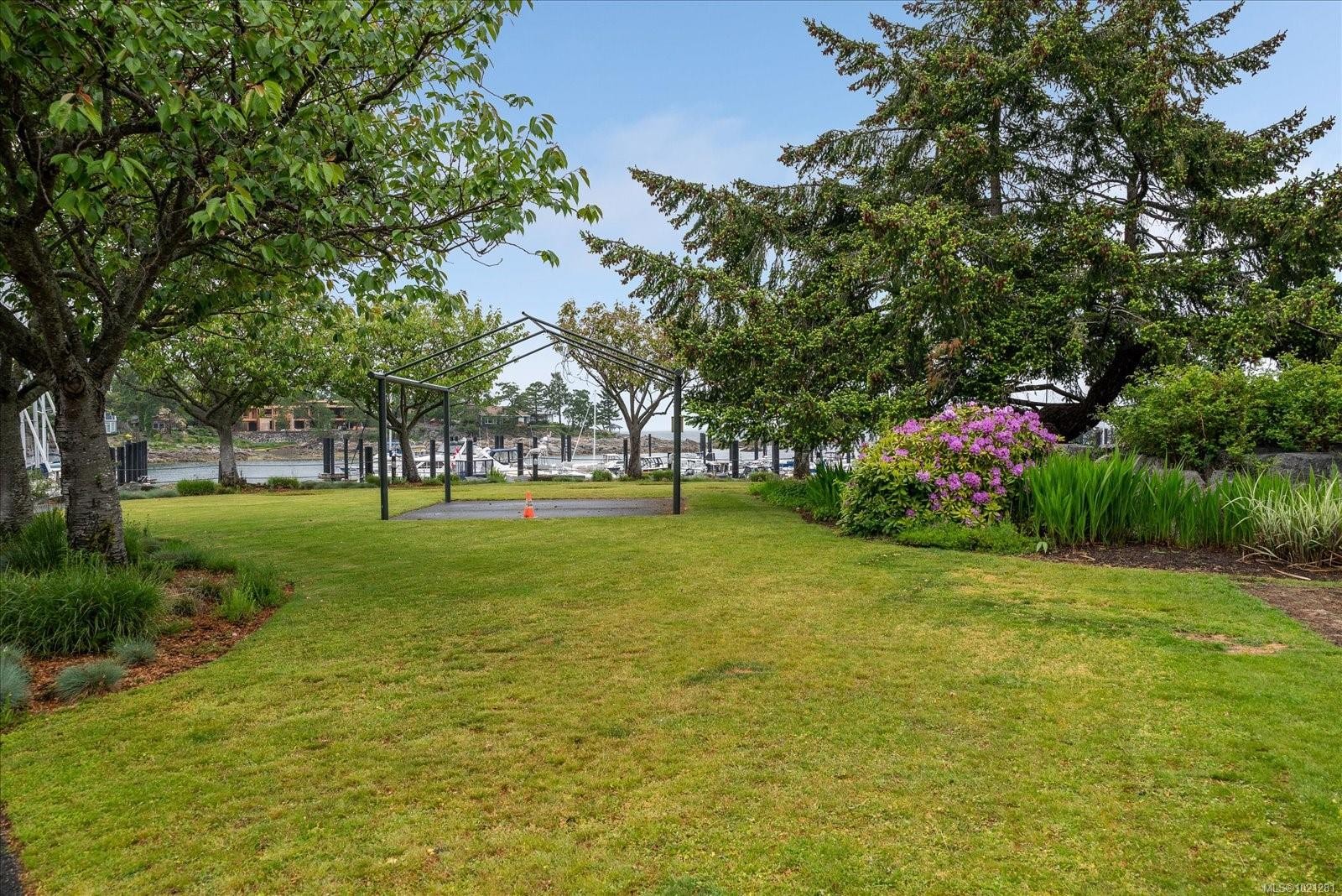 305-3529 Dolphin Dr, Nanoose Bay, BC - Outdoor With View
