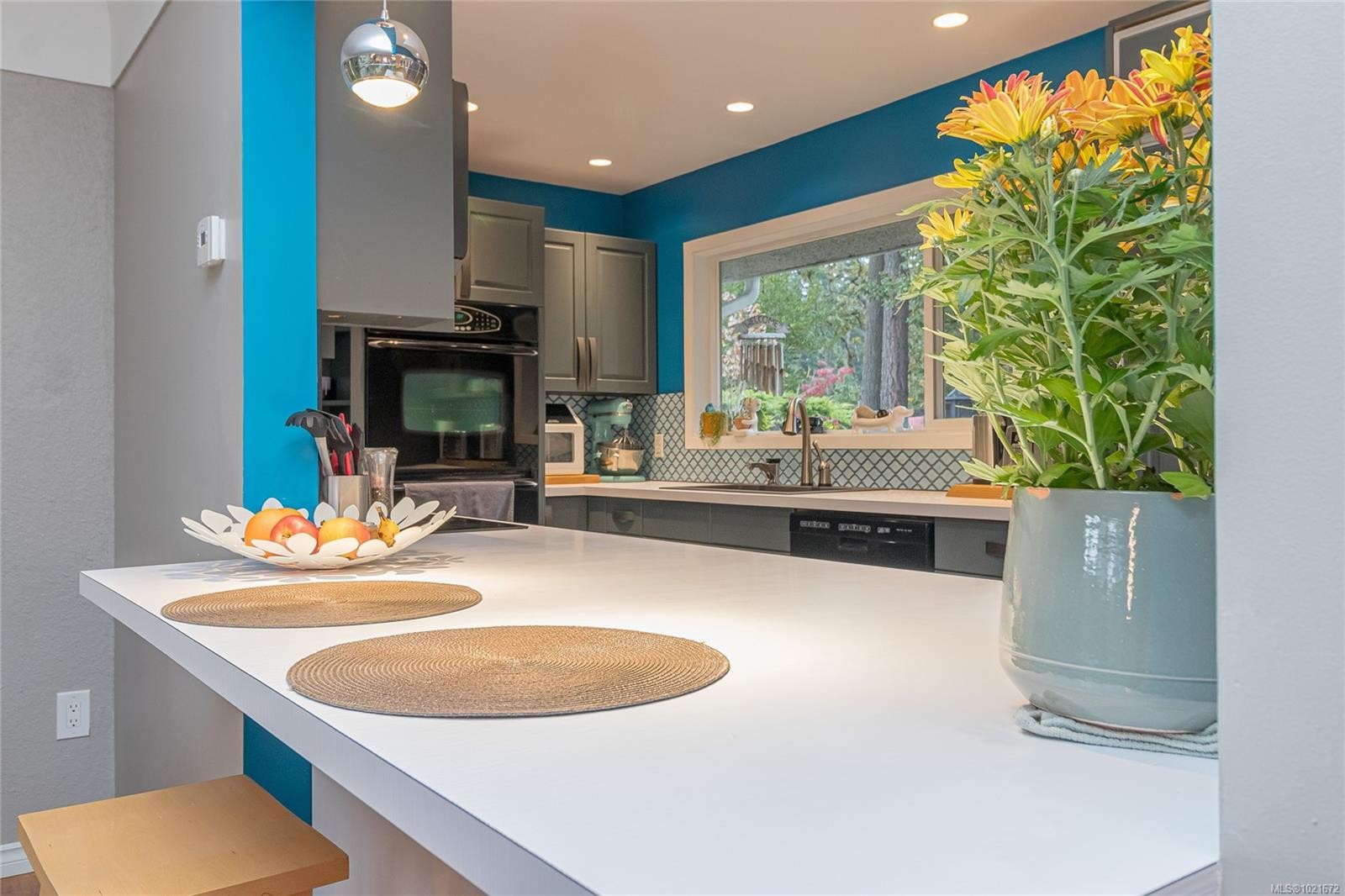 3837 Wilkinson Rd, Saanich, BC