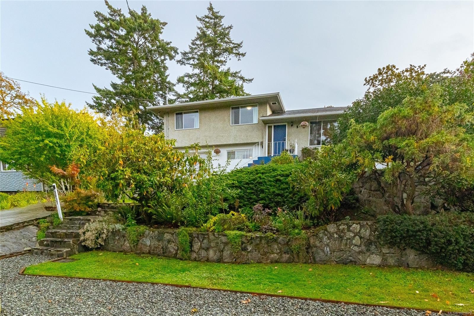 3837 Wilkinson Rd, Saanich, BC
