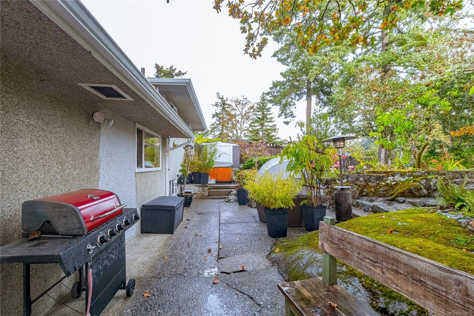 3837 Wilkinson Rd, Saanich, BC